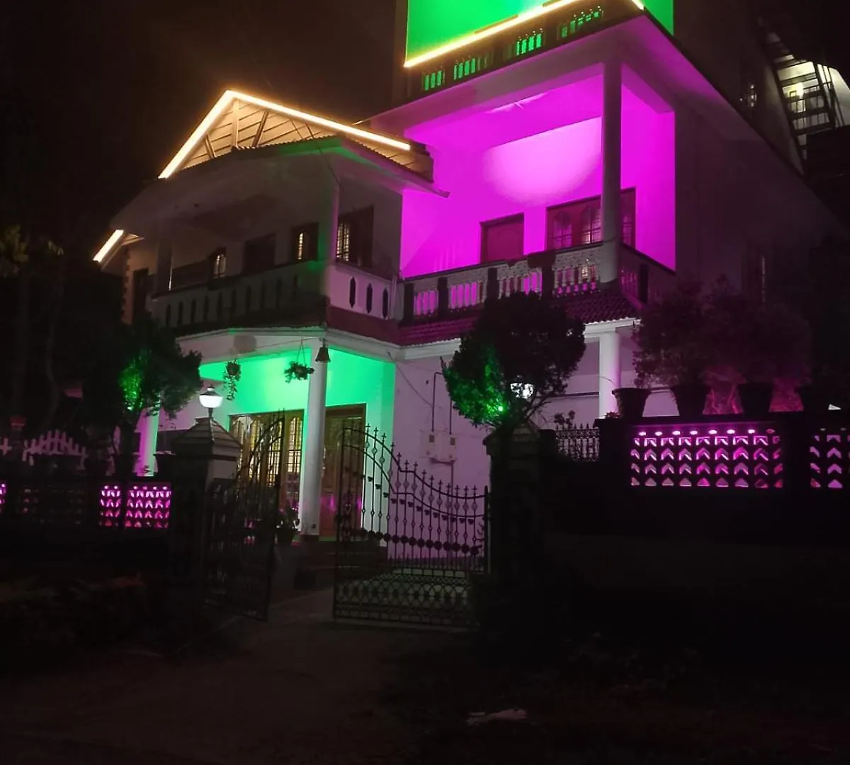 Munnar Dreams Homestay For Kolukkumalai Tourists Chinnakanal India